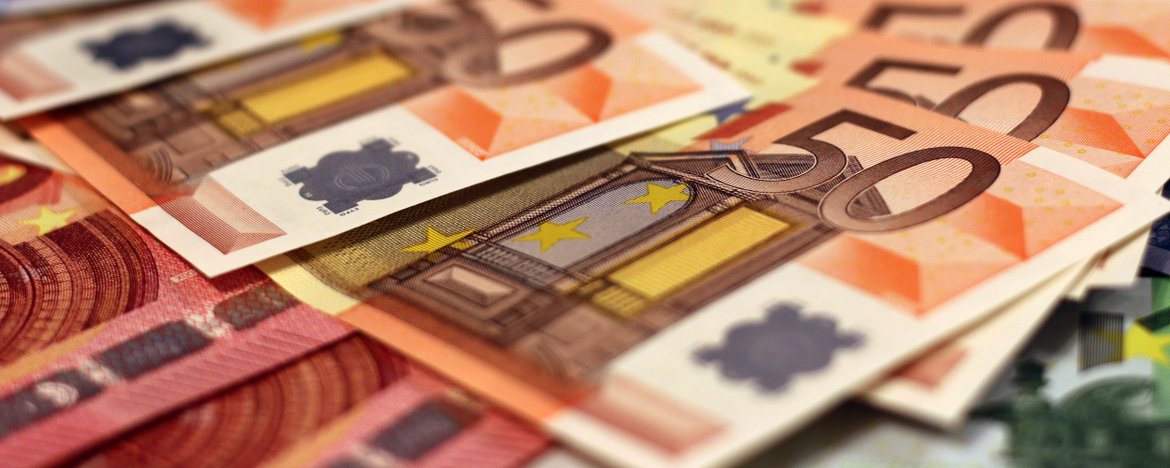 Wir beraten als Makler aus Kiel u.a. die Themen Finanzanlagen, Versicherungen, Ruhestandsplanung, betriebliche Altersvorsorge, Angler-Versicherung.